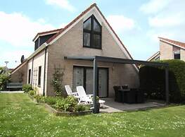 Lovely Bungalow With Garden