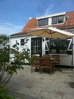 Attractive Bungalow With Garden