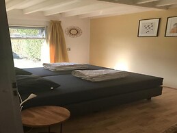 Amazing Holiday Home With Garden