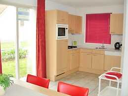 Attractive Bungalow on the Water