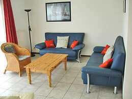 Attractive Bungalow on the Water