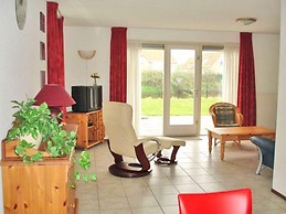 Attractive Bungalow on the Water