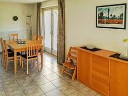 Pleasant Holiday Home With Garden