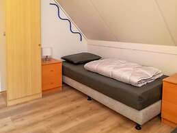 Pleasant Holiday Home With Garden