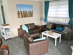 Majestic Holiday Home Near Beach