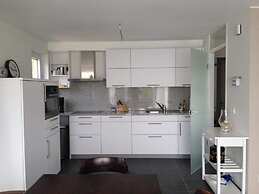 Majestic Holiday Home Near Beach