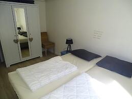 Amazing Holiday Home Near Beach