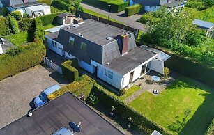 Amazing Holiday Home Near Beach