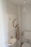 Nice Bungalow on the Water