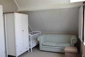 Nice Bungalow on the Water