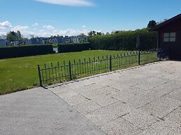 Lovely Bungalow With Garden
