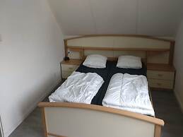 Lovely Bungalow With Garden