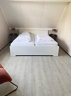 Pleasant Holiday Home With Garden