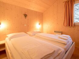 Lavish Chalet With Finnish Sauna