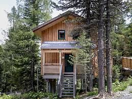 Lavish Chalet With Finnish Sauna