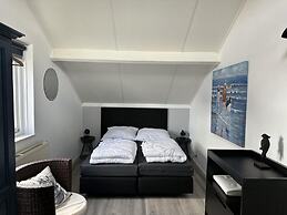 Nice Bungalow With Garden