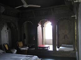 Goroomgo Lalghat Haveli Udaipur