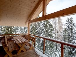 Spacious Chalet With Nice Balcony