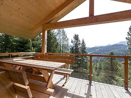 Spacious Chalet With Nice Balcony