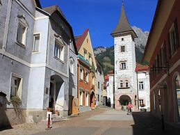 Stunning Mountain-view Apartment in Styria