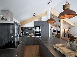 Lovely Chalet With Sauna