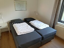 Amazing Bungalow With Garden