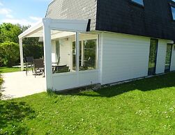 Pleasant Holiday Home With Fenced Garden