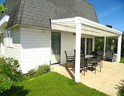 Pleasant Holiday Home With Fenced Garden