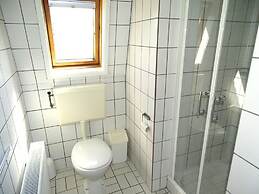 Pleasant Holiday Home With Fenced Garden