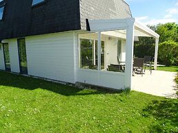 Pleasant Holiday Home With Fenced Garden