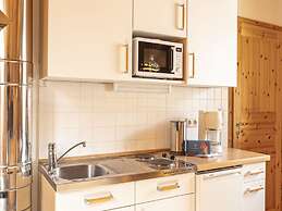 Cosy Apartment With Fireplace