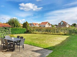 Bungalow With Garden