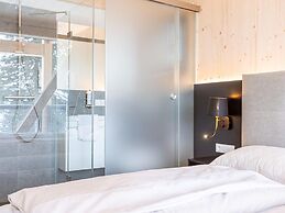 Welcoming Chalet With hot tub