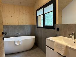 Beautiful Chalet With Balcony