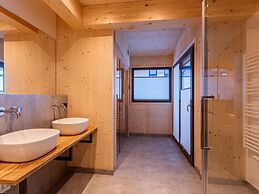 Beautiful Chalet With Balcony