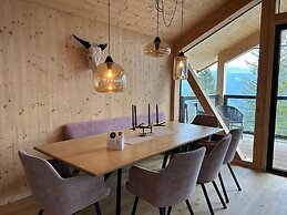 Beautiful Chalet With Balcony