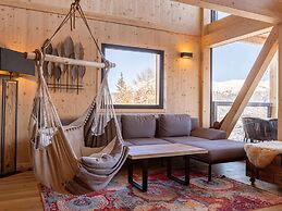 Chalet With Sauna on Balcony