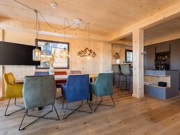 Chalet With Sauna on Balcony