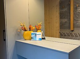 Chalet With Sauna on Balcony