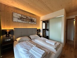 Chalet With Sauna on Balcony