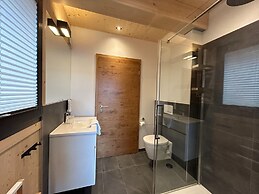 Chalet With Sauna on Balcony