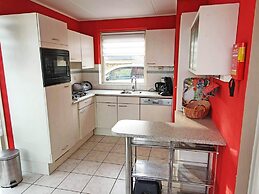 Appealing Bungalow With Garden