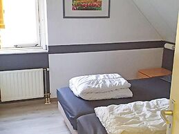 Appealing Bungalow With Garden