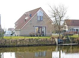 Appealing Bungalow With Garden