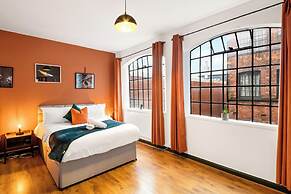 3 Bed Flat - Sleeps 7 - Parking - Wifi