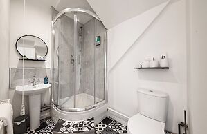 Spacious City Apartment in Birmingham