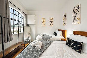 Spacious City Apartment in Birmingham