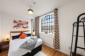 Spacious City Apartment in Birmingham