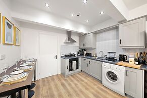 Spacious City Apartment in Birmingham