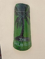 Miluna Oasis Suites - Sleeps4-pool-mountainview